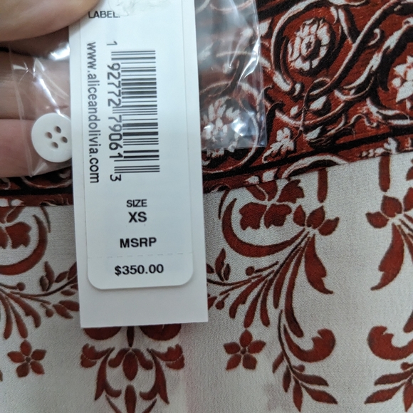 Alice + Olivia Willa Paisley Puff-Sleeve Top - Picture 3 of 7